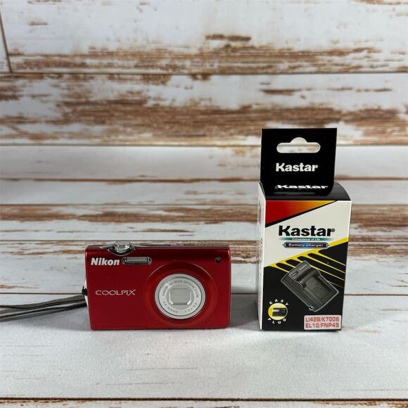 Nikon COOLPIX S205 12MP Digital Camera Red 4x Zoom – For Parts/Repair w/ Battery - Picture 1 of 6